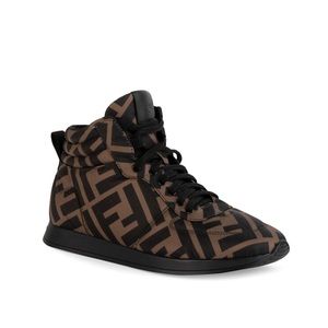 Fendi
Logo High-Top Sneakers